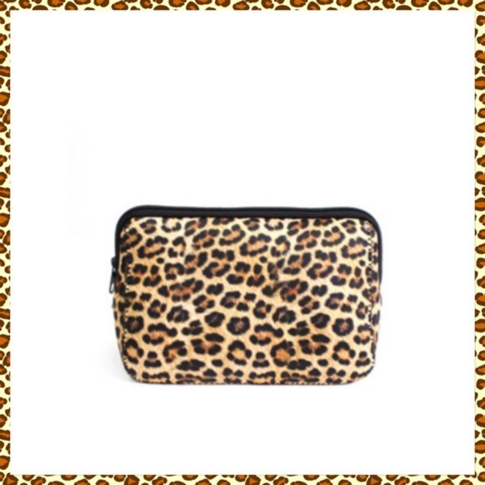 Leopard print cosmetic storage bag